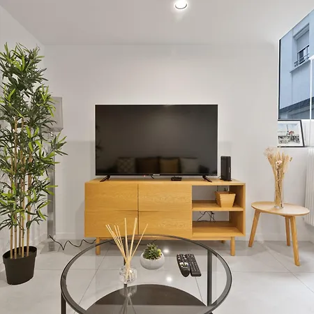 Mezzanine Des Invalides * Paryż