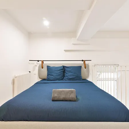 Mezzanine Des Invalides Paryż